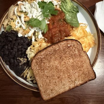 Sams Cafe - Chicken Fajita Scramble - Breakfast & Brunch Near Me - Half Moon Bay, California