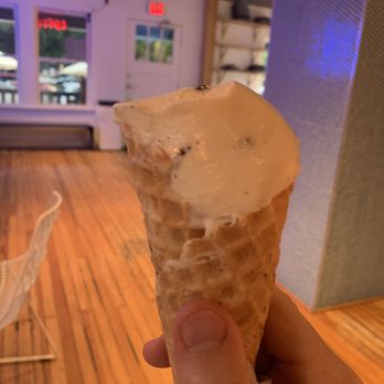 Cloud 10 Creamery - Brown sugar cookie and cream - Desserts Near Me - Houston, Texas Cloud 10 Creamery - Brown sugar cookie and cream - Desserts Near Me - Houston, Texas