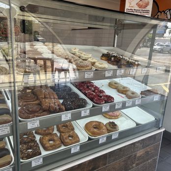 Randy's Donuts - Donuts Near Me - Phoenix, Arizona