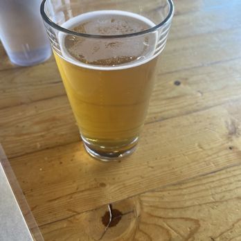 Backslope Brewing - Pilgrim blonde ale - Breweries Near Me - Columbia Falls, Montana Backslope Brewing - Pilgrim blonde ale - Breweries Near Me - Columbia Falls, Montana