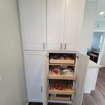 Structura Remodeling - New Pantry with pullouts - General Contractors Near Me - Los Angeles, California