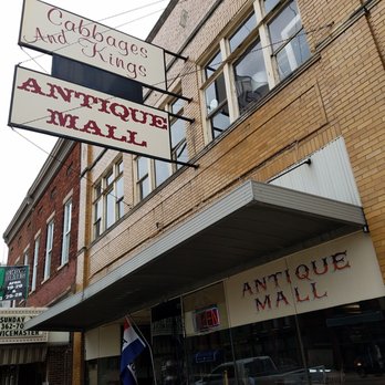 Cabbages & Kings - exterior - Antiques Near Me - Crawfordsvlle, Indiana