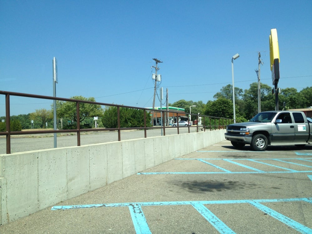 BP GAS STAION Updated July 2024 1512 N Eaton St, Albion, Michigan