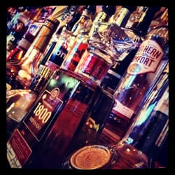 Rookies Sports Bar & Grill