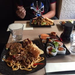 Fuku Sushi Buffet - Nice food nice sevice