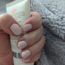 Truly Nails - Not even 48 hours after manicure
