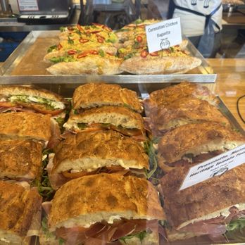 Fortitude Bakehouse - Cafes Near Me - London, XGL