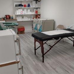 Royal Research Corp - One of many exam rooms.