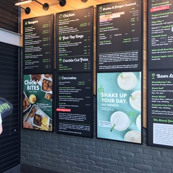 Shake Shack Green Hills - Fast Food Near Me - Nashville, Tennessee