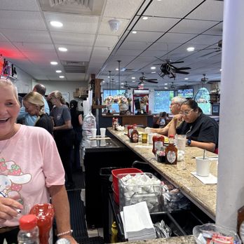 Mom's Kitchen - The smile says it all!!! Great spot!!! - Diners Near Me - Fort Lauderdale, Florida Mom's Kitchen - The smile says it all!!! Great spot!!! - Diners Near Me - Fort Lauderdale, Florida