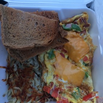 Harry's Cafe - Denver omelette - Breakfast & Brunch Near Me - Huntington Beach, California
