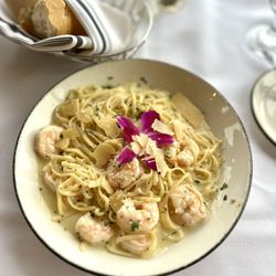 Water's Edge - Shrimp Scampi Pasta