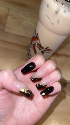 French Nail Designs & Spa