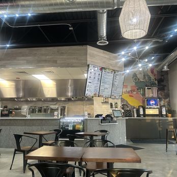 Yeero Revolution - Inside the restaurant - Greek Near Me - Buffalo Grove, Illinois