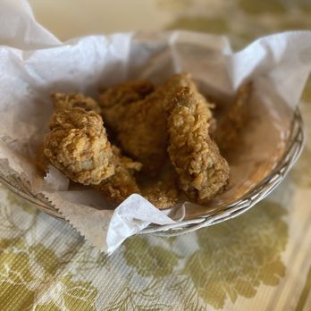 Crab House Brooklyn - Fried chicken wings - Seafood Near Me - Brooklyn, New York Crab House Brooklyn - Fried chicken wings - Seafood Near Me - Brooklyn, New York
