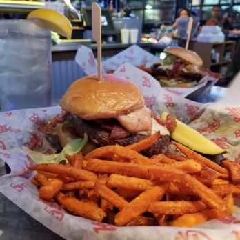 Bubba's 33 - Tuesday $6.99 Burger Deal! - Pizza Near Me - Colorado Springs, Colorado Bubba's 33 - Tuesday $6.99 Burger Deal! - Pizza Near Me - Colorado Springs, Colorado