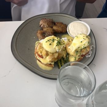 Shorebird - Maryland Crab Eggs Benedict - Breakfast & Brunch Near Me - Sedona, Arizona Shorebird - Maryland Crab Eggs Benedict - Breakfast & Brunch Near Me - Sedona, Arizona