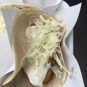 Tacos Mi Ranchito El Fénix - Shrimp taco with mayo sauce, cabbage and lemon - Tacos Near Me - Ensenada, BCN Tacos Mi Ranchito El Fénix - Shrimp taco with mayo sauce, cabbage and lemon - Tacos Near Me - Ensenada, BCN