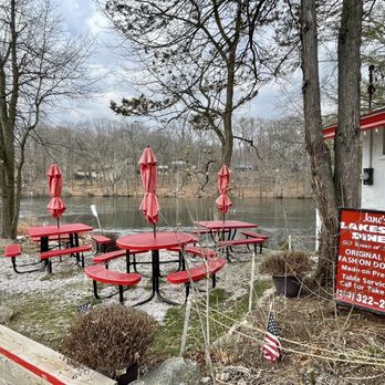 Lakeside Diner - Seating outside - Diners Near Me - Stamford, Connecticut Lakeside Diner - Seating outside - Diners Near Me - Stamford, Connecticut