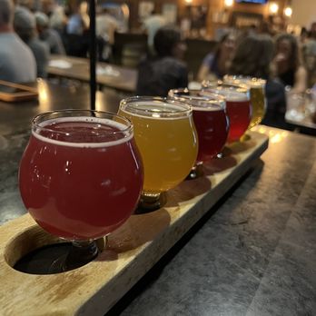 Temblor Brewing Company - Flight of sours - Breweries Near Me - Bakersfield, California Temblor Brewing Company - Flight of sours - Breweries Near Me - Bakersfield, California