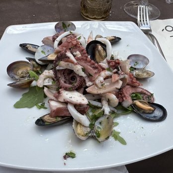Sanicolo - Nice insalata di Mari. - Pizza Near Me - Taormina, Maine