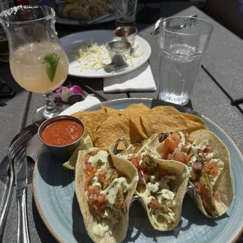 Castaway Cafe - Mahi mayo Fish Tacos - American Near Me - Lahaina, Hawaii Castaway Cafe - Mahi mayo Fish Tacos - American Near Me - Lahaina, Hawaii