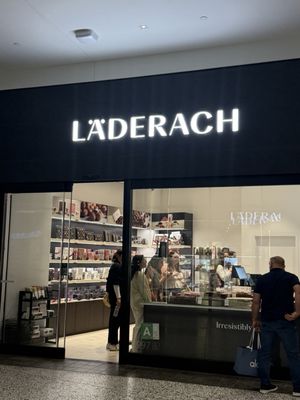 Läderach by null