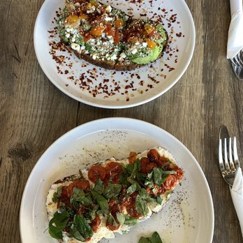 Doppio Coffee House - Pomidoro Fresco and Avocado open faced sandwiches - Coffee & Tea Near Me - Chicago, Illinois