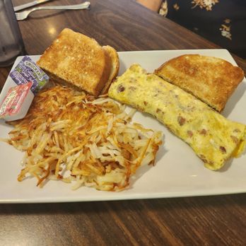 Luke's Cafe - Senior breakfast - ham and cheese omlette with hashbrowns, toast and juice - Breakfast & Brunch Near Me - McFarland, Wisconsin