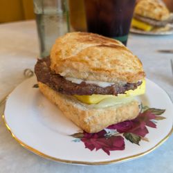 Cultivated Table & Sip House - Breakfast sandwich