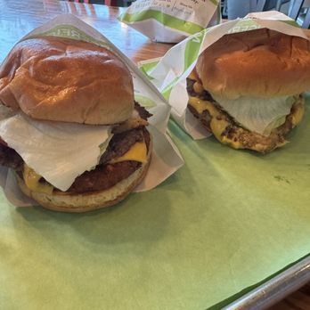 Burger Fi - CONFLICTED BURGER X2 - Burgers Near Me - Leesburg, Virginia