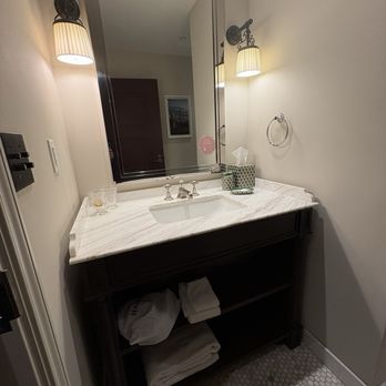 The Reserve at Park MGM - Sink - Hotels Near Me - Las Vegas, Nevada The Reserve at Park MGM - Sink - Hotels Near Me - Las Vegas, Nevada