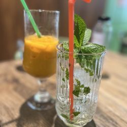 Jarit Thai - Thai Tea and Virgin Passionfruit Mojito (mostly drunk it before I realized I hadn't snapped pic)