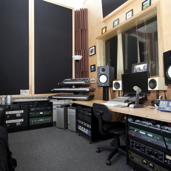 Music garage - Custom Build-Outs for Recording/Isolation Studios - Recording & Rehearsal Studios Near Me - Chicago, Illinois Music garage - Custom Build-Outs for Recording/Isolation Studios - Recording & Rehearsal Studios Near Me - Chicago, Illinois
