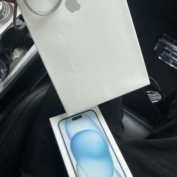 Apple Victoria Gardens - Thanks babe - Computers Near Me - Rancho Cucamonga, California