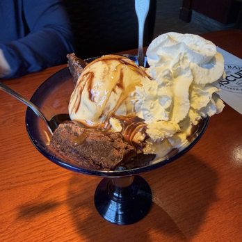 Red Lobster - Brownie Overboard - Seafood Near Me - Iselin, New Jersey Red Lobster - Brownie Overboard - Seafood Near Me - Iselin, New Jersey