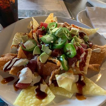 Restaurant 604 - Poke nachos - Breakfast & Brunch Near Me - Honolulu, Hawaii