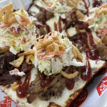 Boise Crust - Pulled hog and slaw - Pizza Near Me Boise Crust - Pulled hog and slaw - Pizza Near Me
