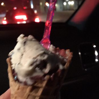 Bianco Gelato - Organic banana gelato with chocolate chips - Gelato Near Me - Miami, Florida Bianco Gelato - Organic banana gelato with chocolate chips - Gelato Near Me - Miami, Florida