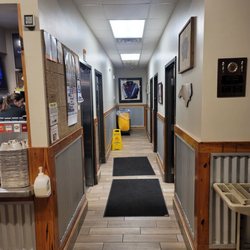 Marty's BBQ - Hallway to the restroom