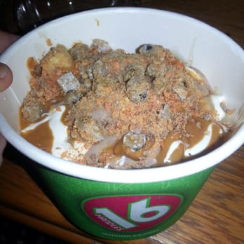 16 Handles - Deliciousness - Ice Cream & Frozen Yogurt Near Me - Fairfield, Connecticut