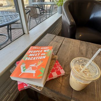 Coffee House 1420 - Iced vanilla latte - Coffee & Tea Near Me - Vero Beach, Florida