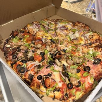 Mission Pizza - Large pizza. Half Phil's Combo and half Tristen's BBQ Chicken - Pizza Near Me - Fremont, California Mission Pizza - Large pizza. Half Phil's Combo and half Tristen's BBQ Chicken - Pizza Near Me - Fremont, California