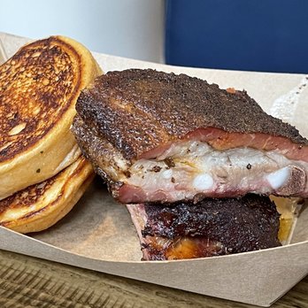 Regal Eagle Smokehouse: Craft Drafts & Barbecue - Ribs - Barbeque Near Me - Lake Buena Vista, Florida