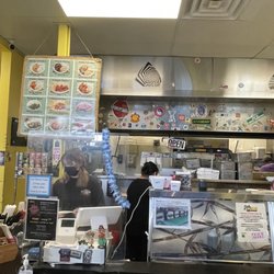 Roxy's Island Grill