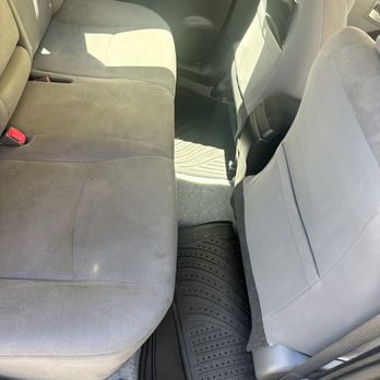 Down2Shine - Backseat - Car Wash Near Me Down2Shine - Backseat - Car Wash Near Me