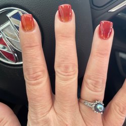 Lush Nails and Spa - Bad manicure