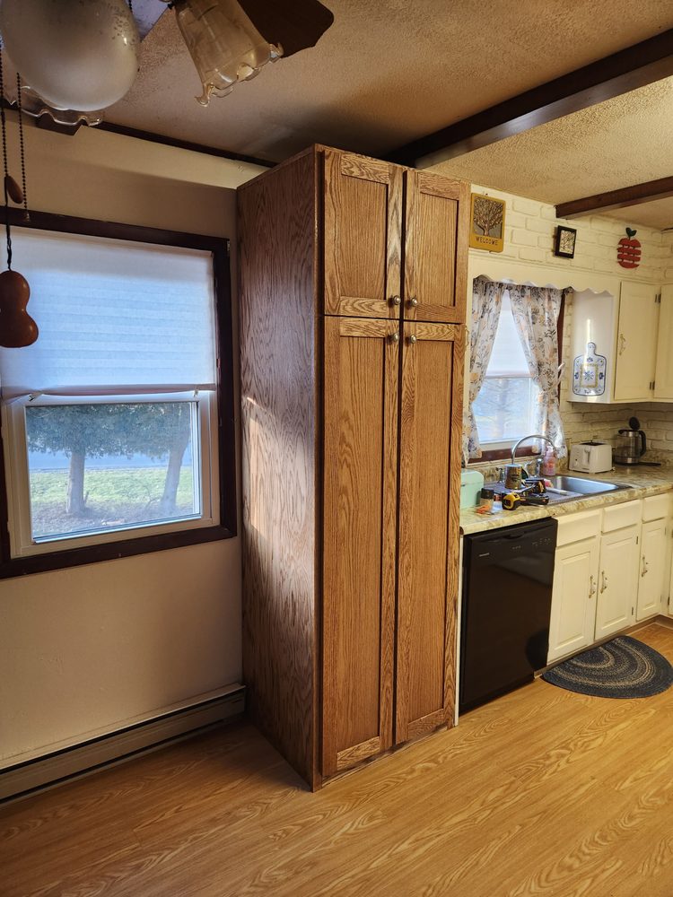 Slide of I Know A Guy Services