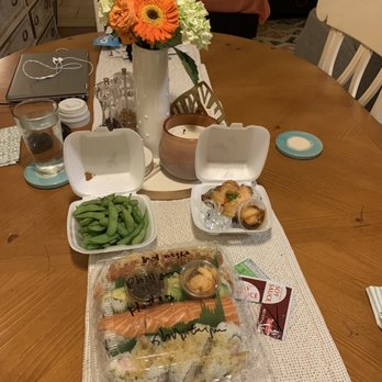 Hoshi Sushi - Edamame, shrimp tempura roll, phill green, hooters roll, hot night, and baked salmon roll - Sushi Bars Near Me - Fullerton, California
