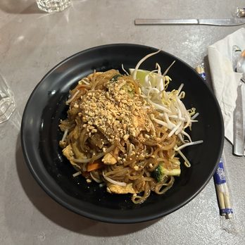 Vientiane Bistro - PAD THAI - Laotian Near Me - Philadelphia, Pennsylvania Vientiane Bistro - PAD THAI - Laotian Near Me - Philadelphia, Pennsylvania